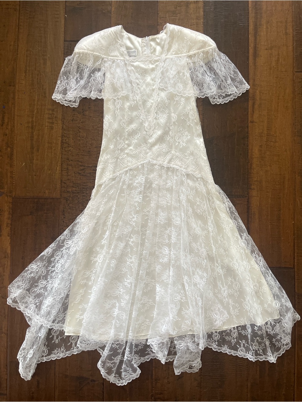 Vintage 1980’s Gunne Sax by Jessica McClintock white lace drop-waist dress